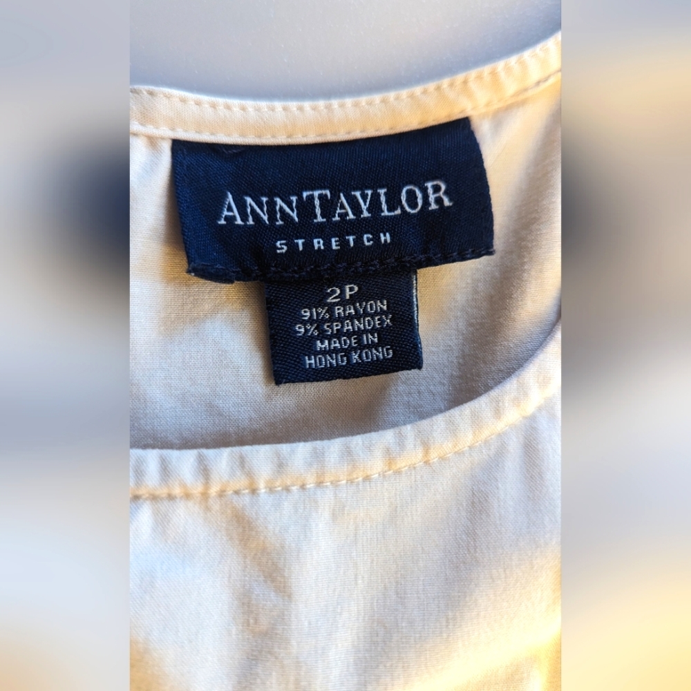 Vintage Ann Taylor Women's Stretch Classic Mini Sleeveless Belted Dress. Size 2P - Picture 3 of 11